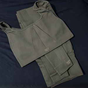 SETactive Slate Box Bra And Leggings